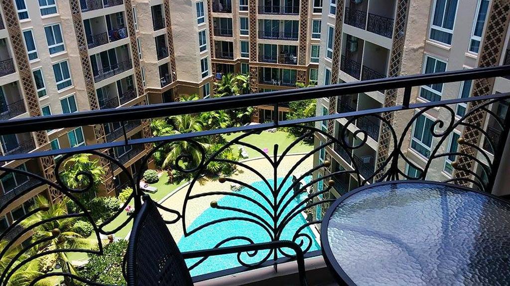 Atlantis Residence Jomtien Beach Buitenkant foto