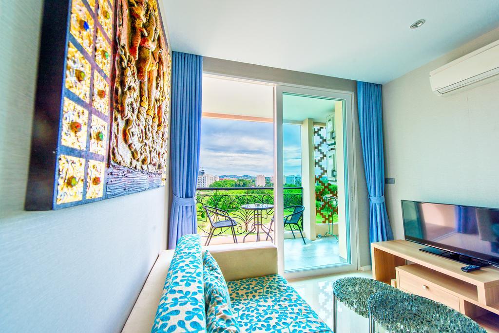 Atlantis Residence Jomtien Beach Buitenkant foto